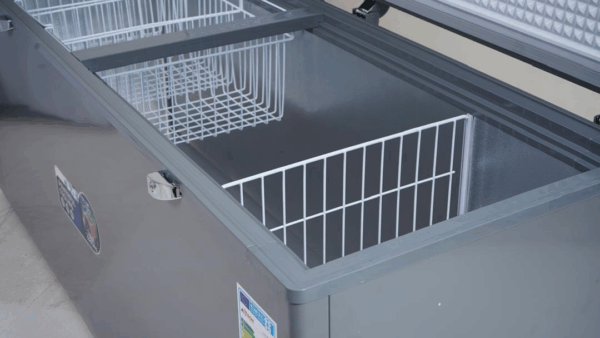 CONGELATEUR ASTECH HORIZONTAL 70OLITRES
GRIS CH700GM – Image 2